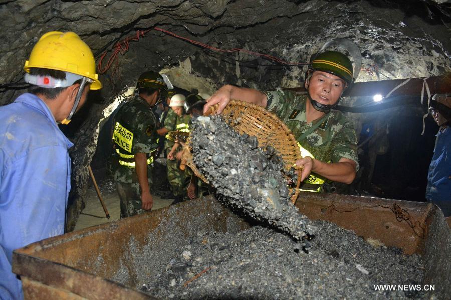 Chine : signes de vie des 11 personnes piégées dans une mine au Yunnan