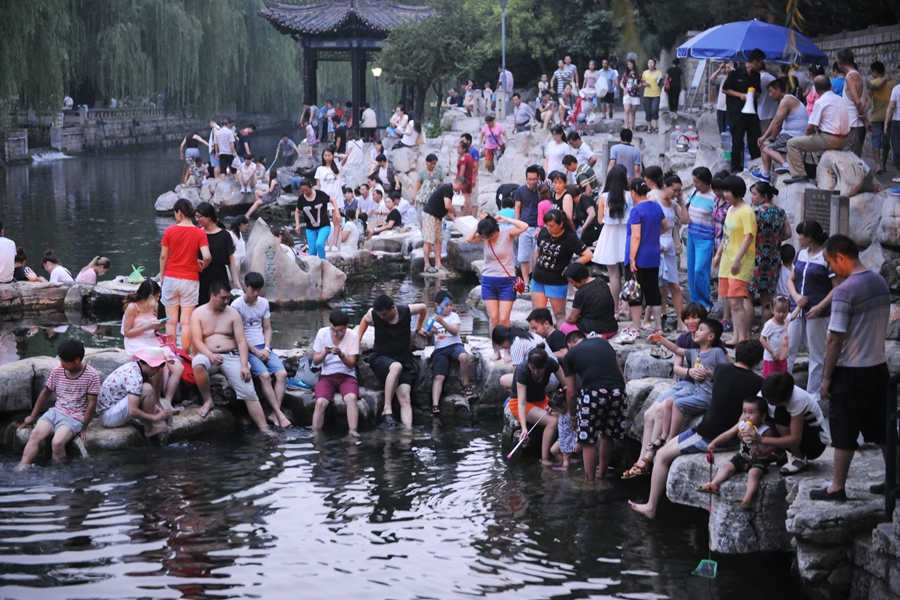 Canicule : bains de pieds à Jinan