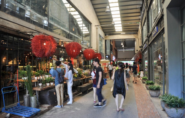 Marché aux puces du parc industriel de Shenzhen.