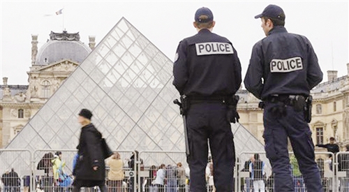 Des touristes chinois agressés devant leur h?tel à l’ouest de Paris