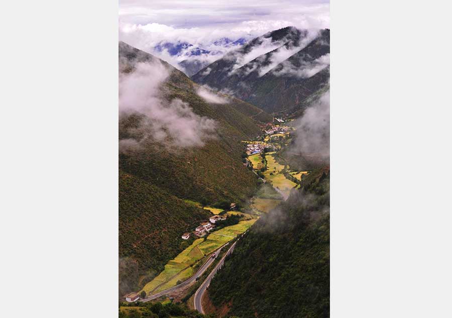 La beauté originelle du Tibet, bien préservée grace à la stratégie de ? développement vert ?