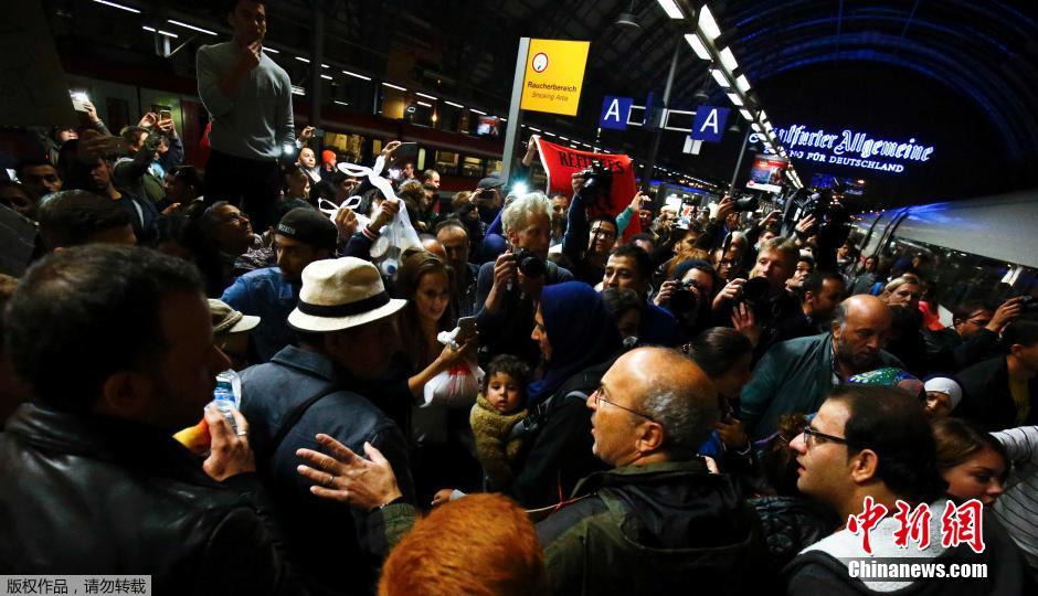 Les premiers réfugiés arrivent à Munich