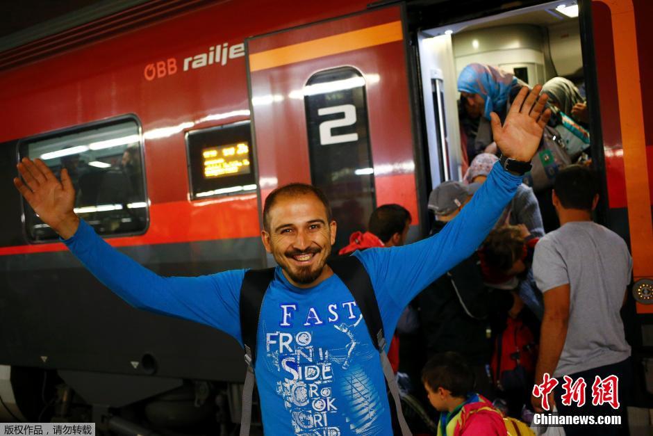 Les premiers réfugiés arrivent à Munich