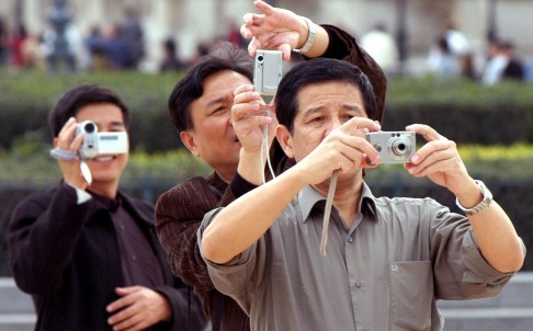 Un guide touristique chinois se fait voler 25 000 Euros et sa Rolex près de Paris