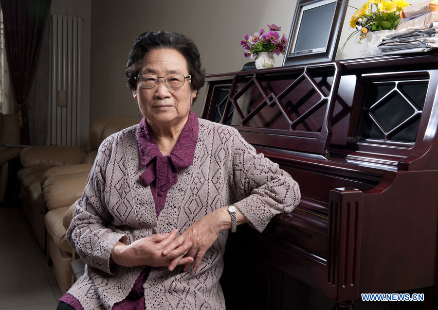 Nobel : pour la Chinoise Tu Youyou, être lauréate 