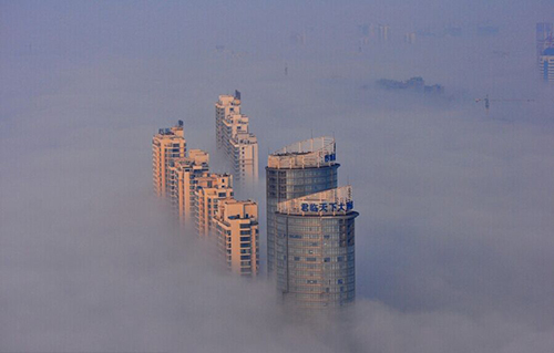 Rizhao enveloppée dans le smog