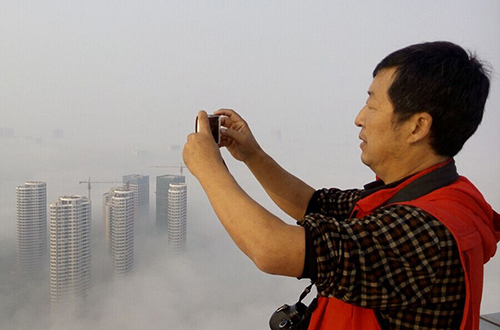 Rizhao enveloppée dans le smog