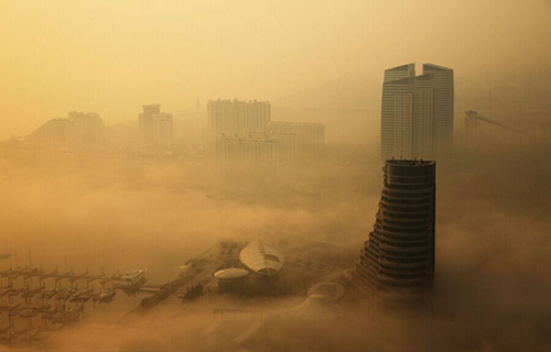 Rizhao enveloppée dans le smog