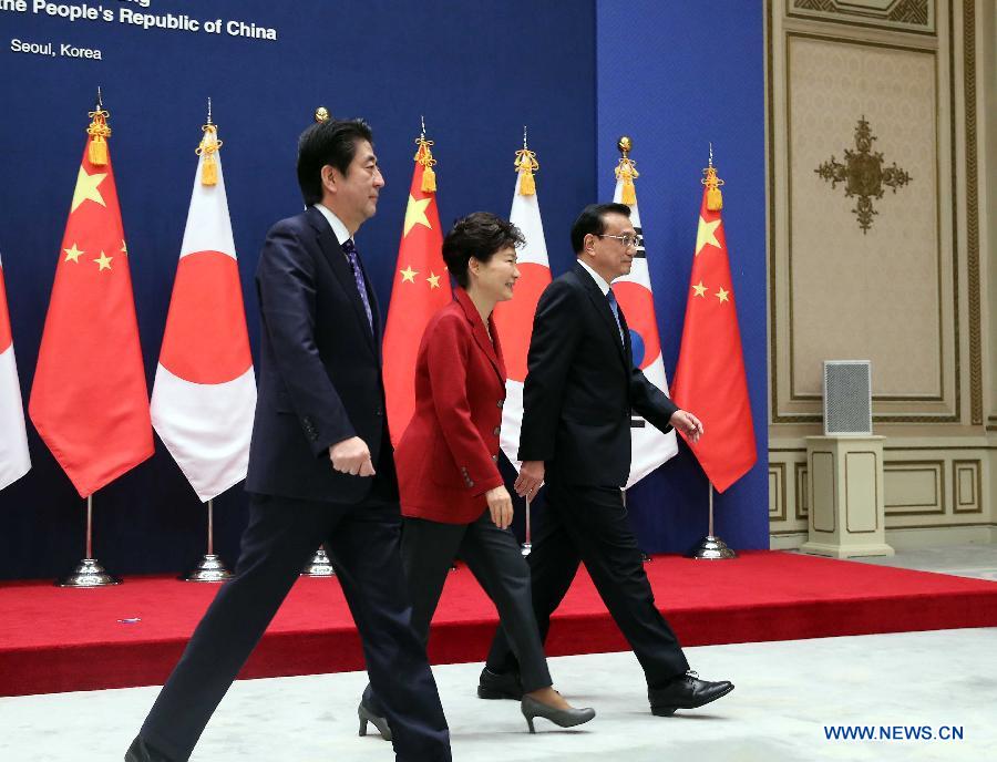 Le PM chinois appelle à une coopération Chine-Japon-Corée du Sud libre de toute perturbation