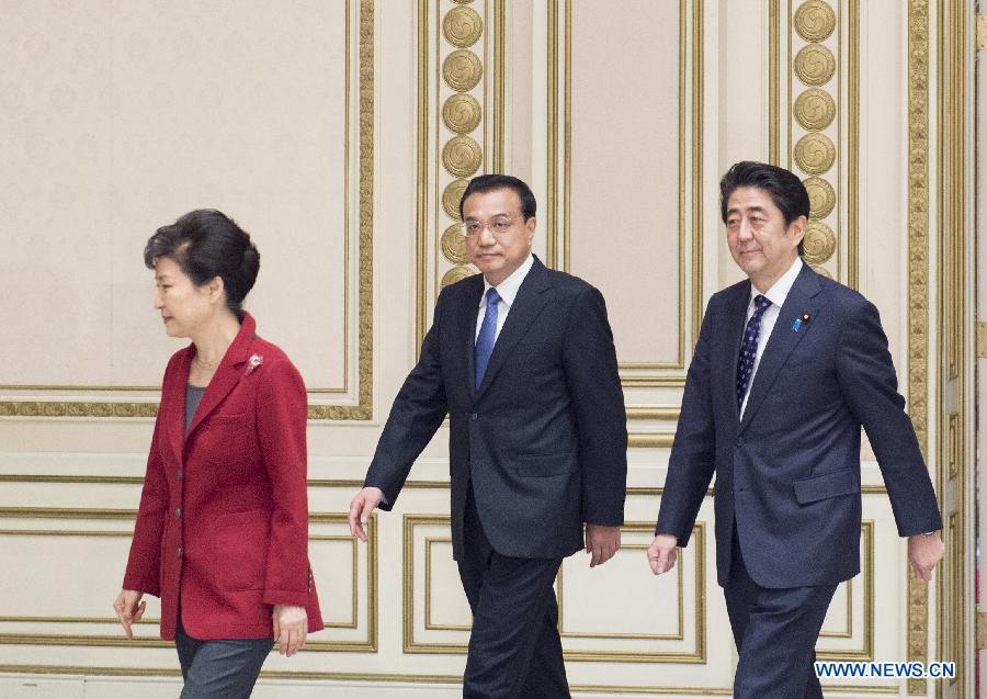 Le PM chinois appelle à une coopération Chine-Japon-Corée du Sud libre de toute perturbation