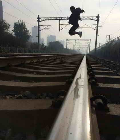 Anhui : des selfies obligent un train à s'arrêter