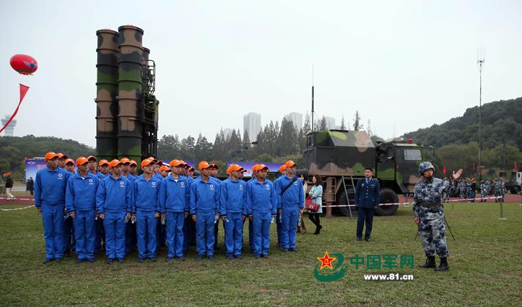 Chine : journées portes ouvertes de la force aérienne