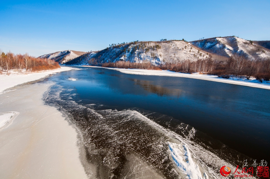 Un hiver tranquille dans les montagnes du Grand Khingan