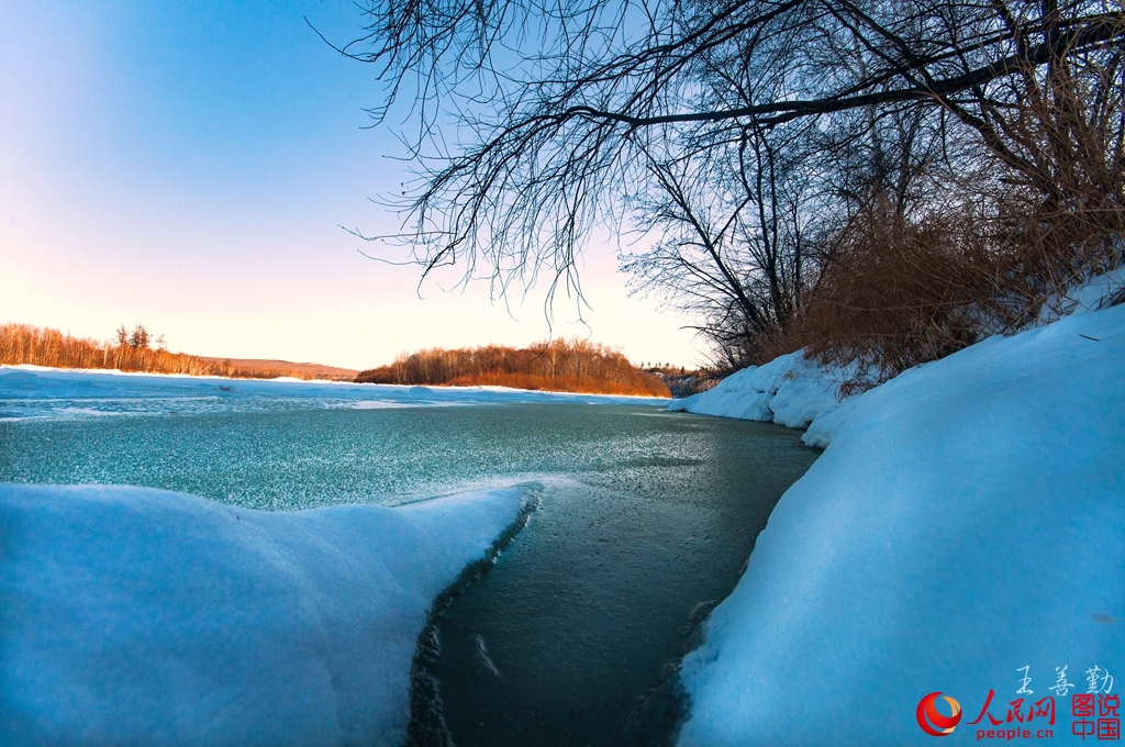 Un hiver tranquille dans les montagnes du Grand Khingan