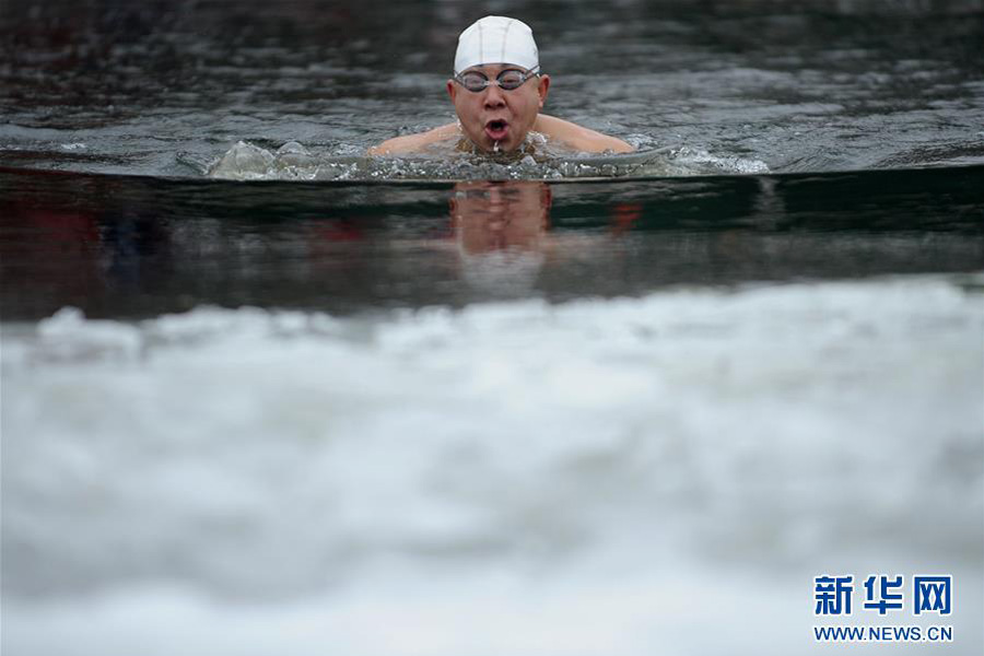 Chine : le plaisir de la nage hivernale