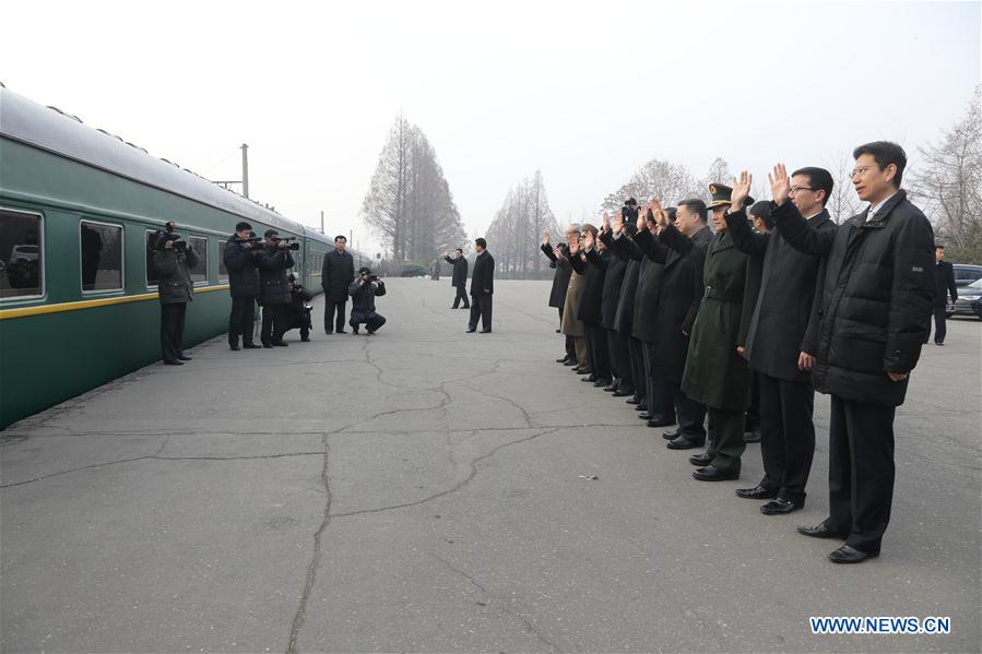 Arrivée en Chine de deux troupes musicales de la RPDC pour des représentations