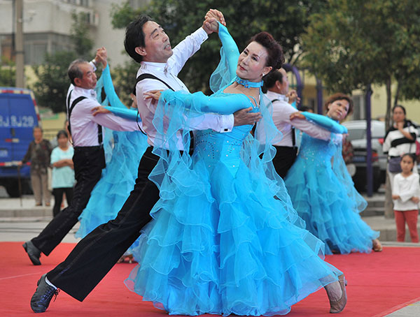 Les seniors accros aux produits de danse en ligne