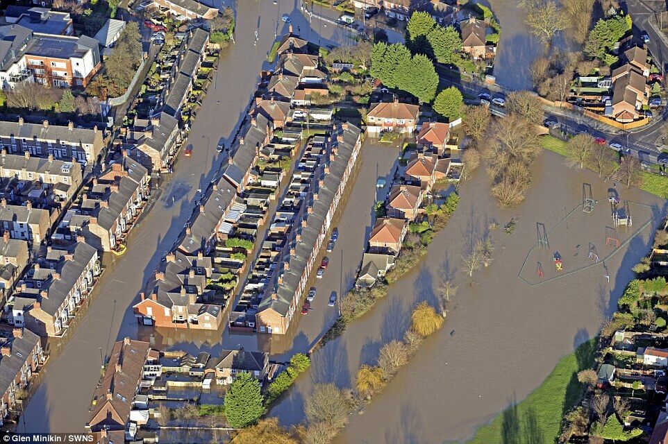 Le Nord de l'Angleterre touché par des inondations ? sans précédent ?