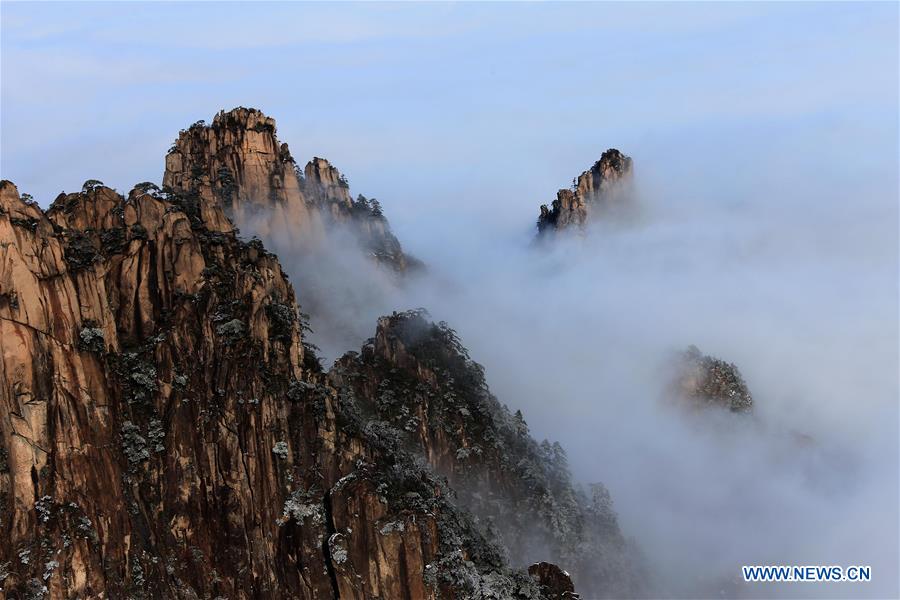 Chine: paysages magnifiques des monts Huang