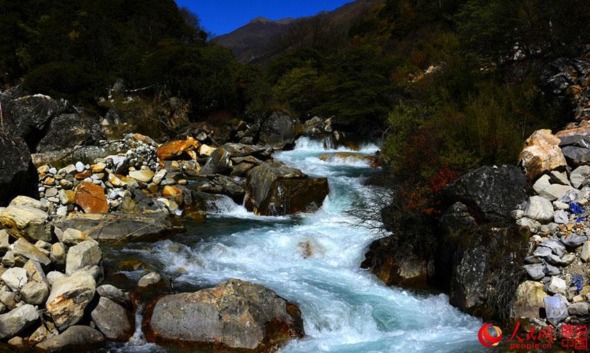 Les étonnants paysages du Chuanxi, l'Ouest du Sichua