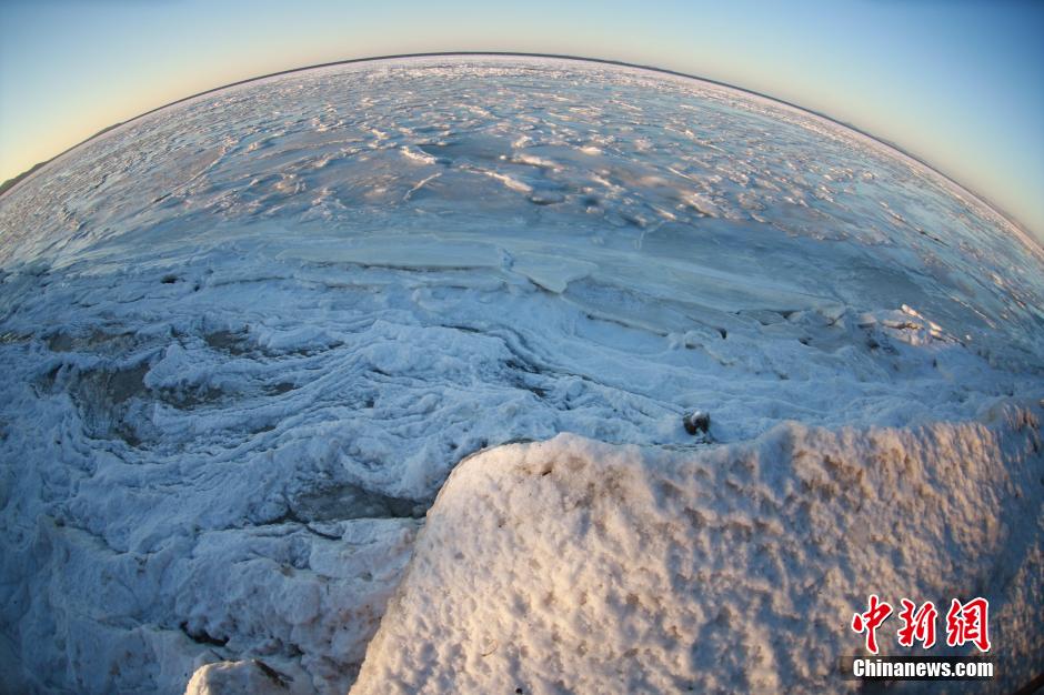 A Dalian, la merveille de la mer gelée