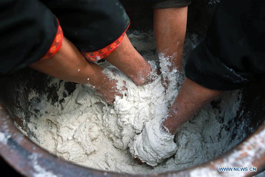 Les vermicelles de patate douce, tradition multiséculaire du Nouvel An lunaire