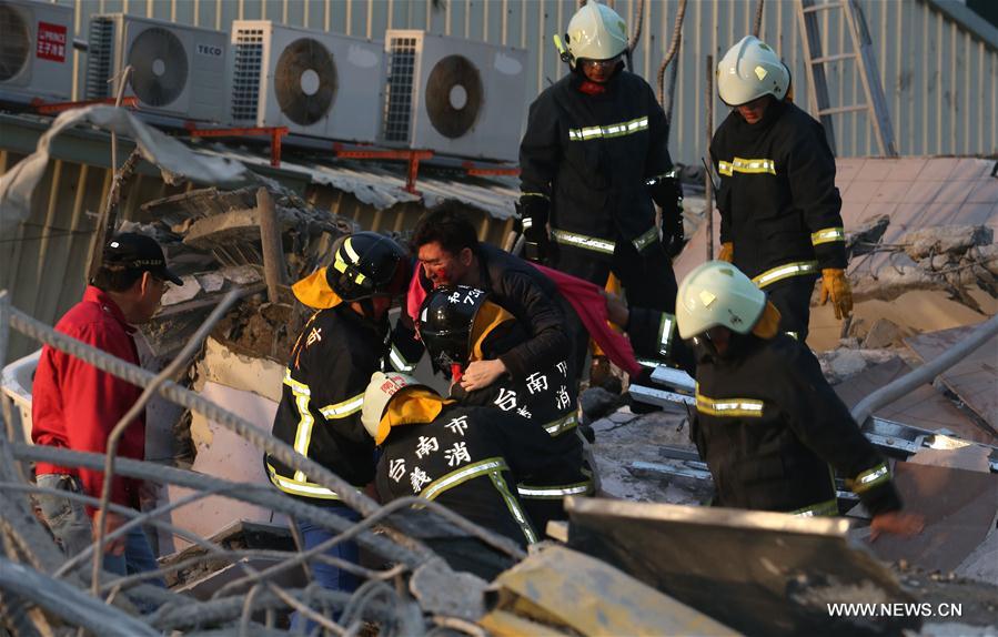 Un séisme de magnitude 6,7 frappe Taiwan