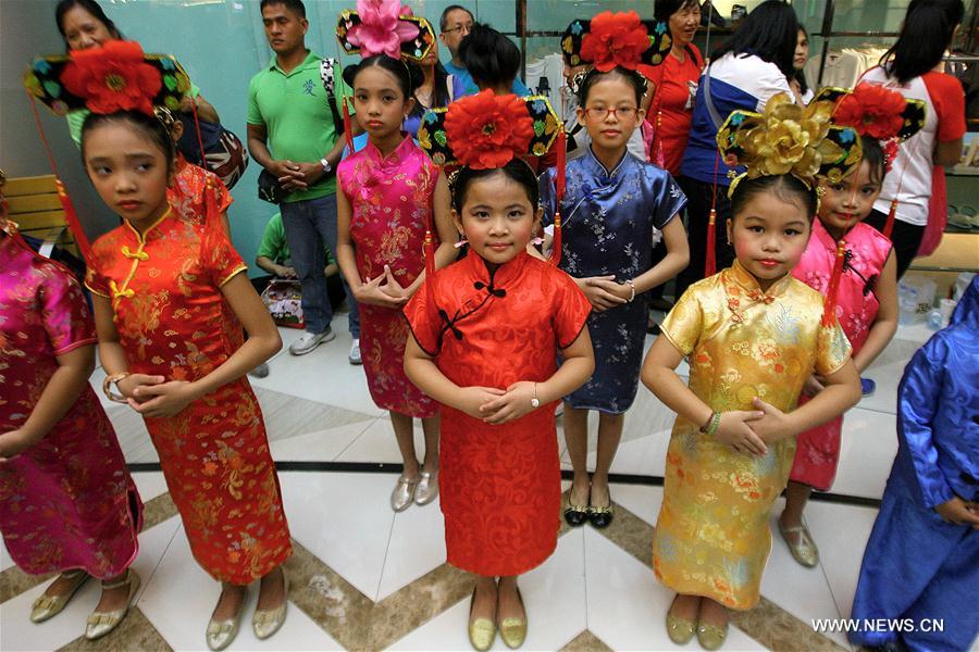 EN IMAGES: Le Nouvel An chinois célébré à travers le monde