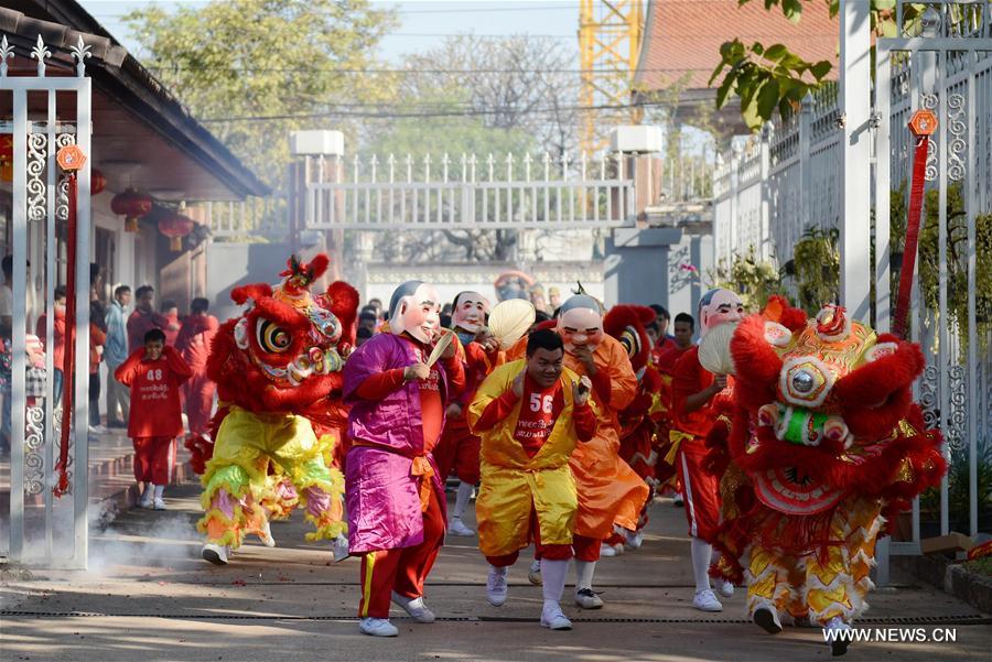 EN IMAGES: Le Nouvel An chinois célébré à travers le monde