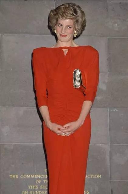 Exposition : la garde-robe de la princesse Diana