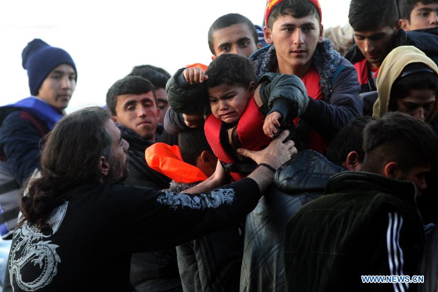 L'OTAN va participer aux efforts visant à juguler les migrations illégales en mer égée