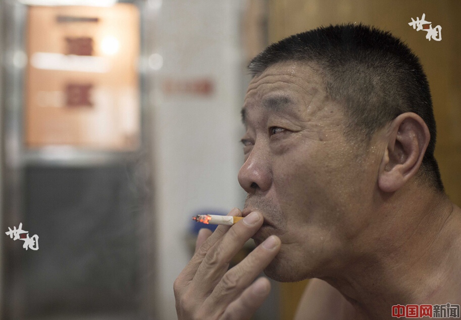 Shanghai : nostalgie des vieux bains publics 