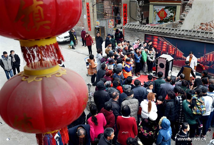 700 ans d'histoire, une foire du temple au Henan rouvre ses portes  