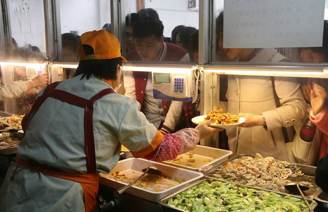 Recettes originales à base de fruits dans les cantines chinoises