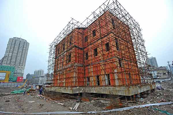 Protection du patrimoine : un batiment déplacé de 90 m à Wuhan