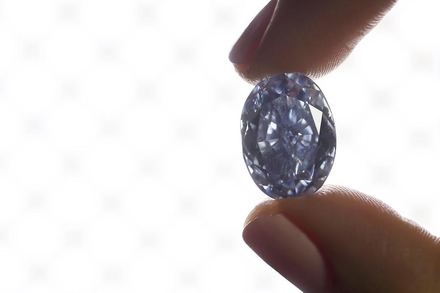 Un exceptionnel diamant bleu mis en vente chez Sotheby