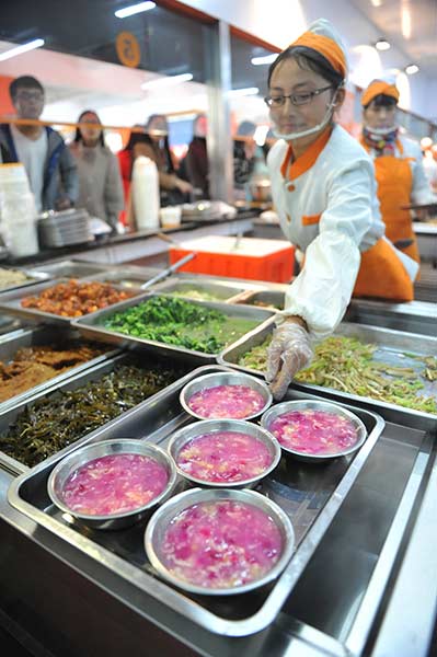 Des cantines universitaires chinoises font le buzz sur la toile