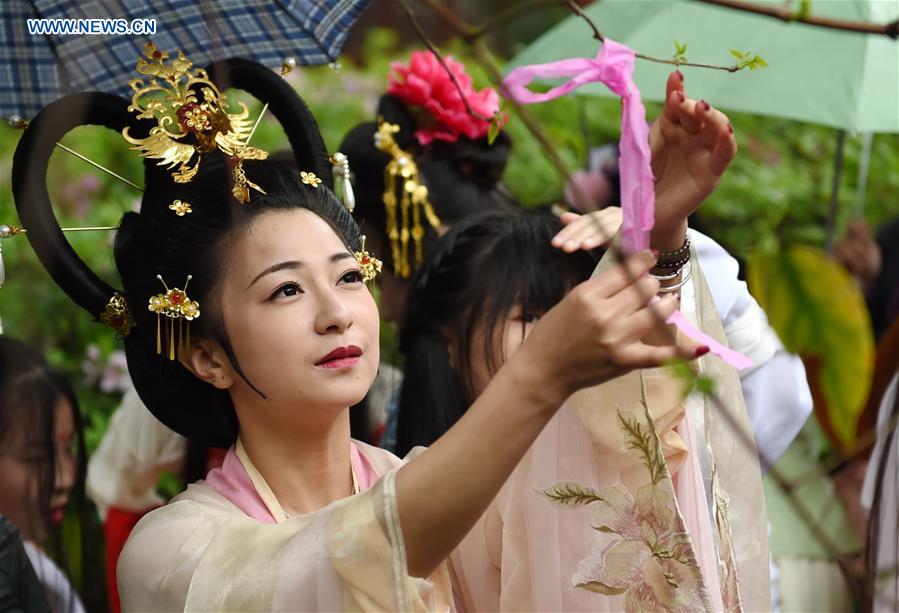 Des fées de fleurs dans le sud de la Chine