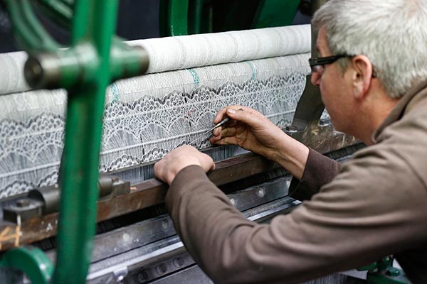 Les célèbres dentelles fran?aises sous pavillon chinois