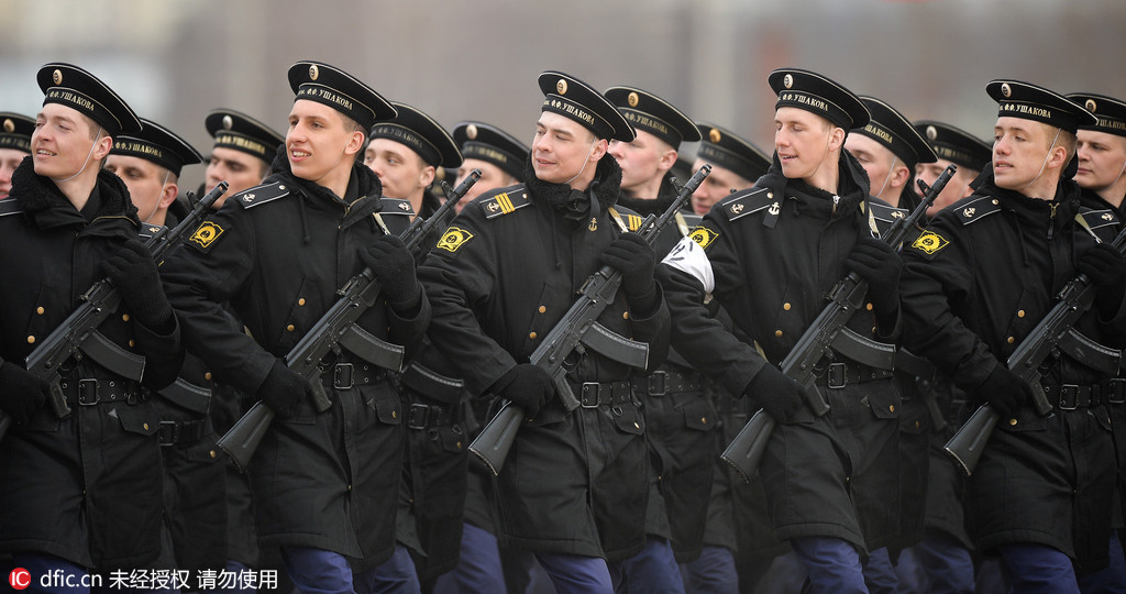 Premières répétitions avant la grande parade à Moscou