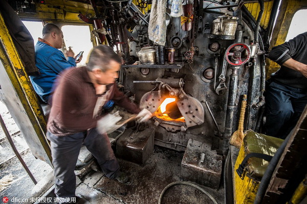 Une page d'histoire se tourne... les dernières locomotives à vapeur de Chine bient?t à la retraite