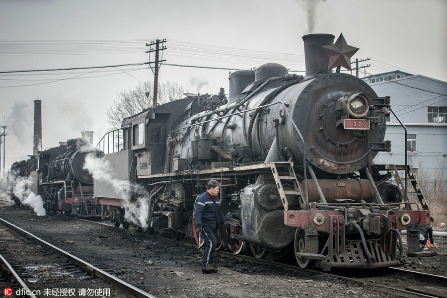 Une page d'histoire se tourne... les dernières locomotives à vapeur de Chine bient?t à la retraite