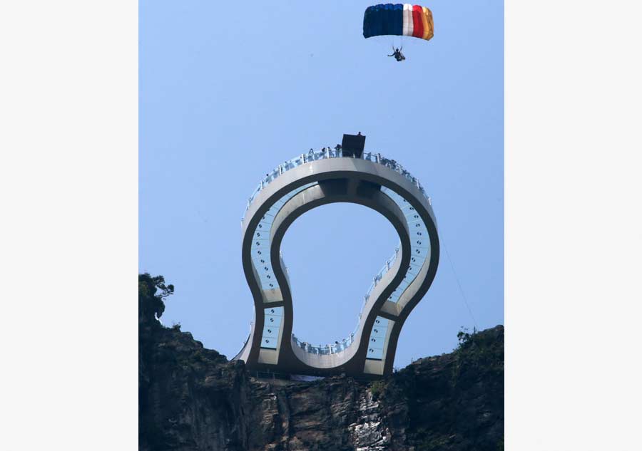 Chongqing : épreuve mondiale de parachutisme à basse altitude