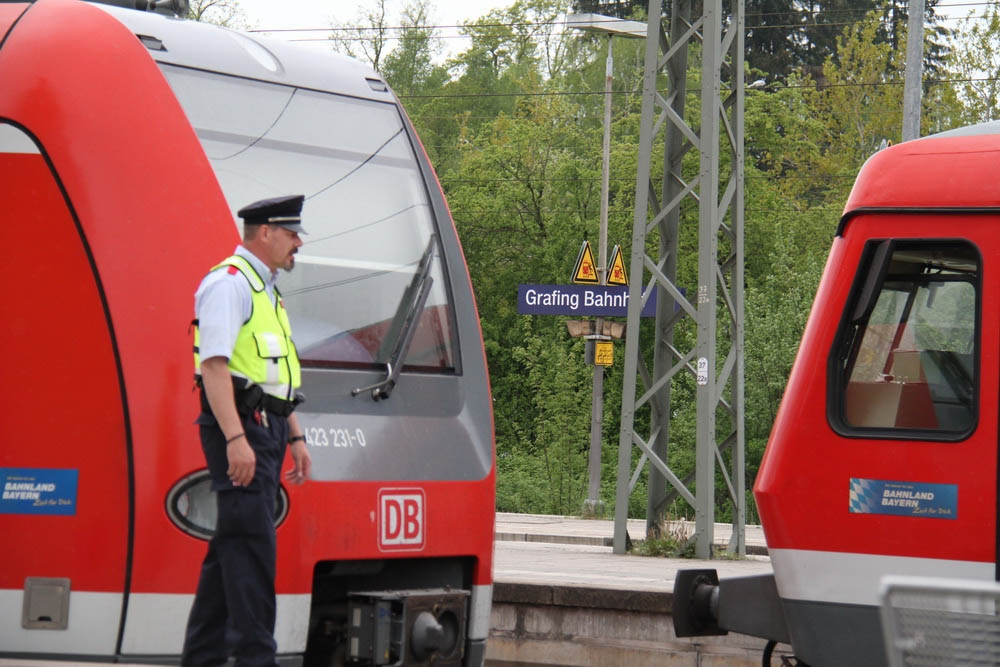 Attaque au couteau dans une gare près de Munich, 1 mort et 3 blessés