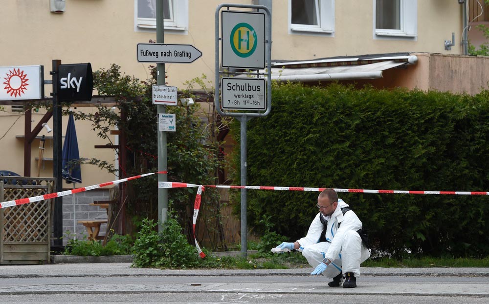 Attaque au couteau dans une gare près de Munich, 1 mort et 3 blessés