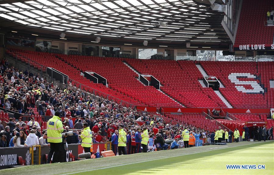 Royaume-Uni : un match de la Premier League annulé à la suite d'une fausse alerte à la bombe