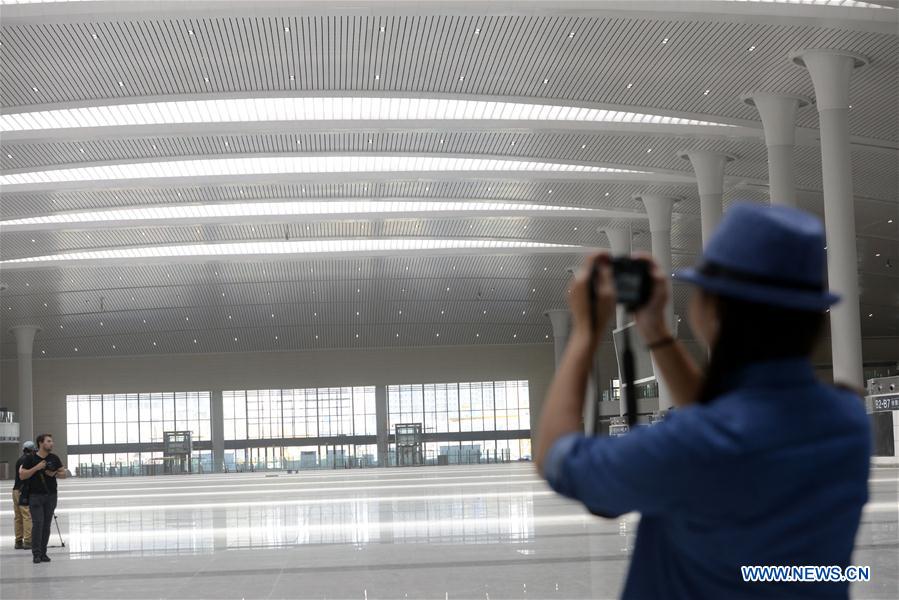 Xinjiang : nouvelle gare pour trains à grande vitesse à Urumqi