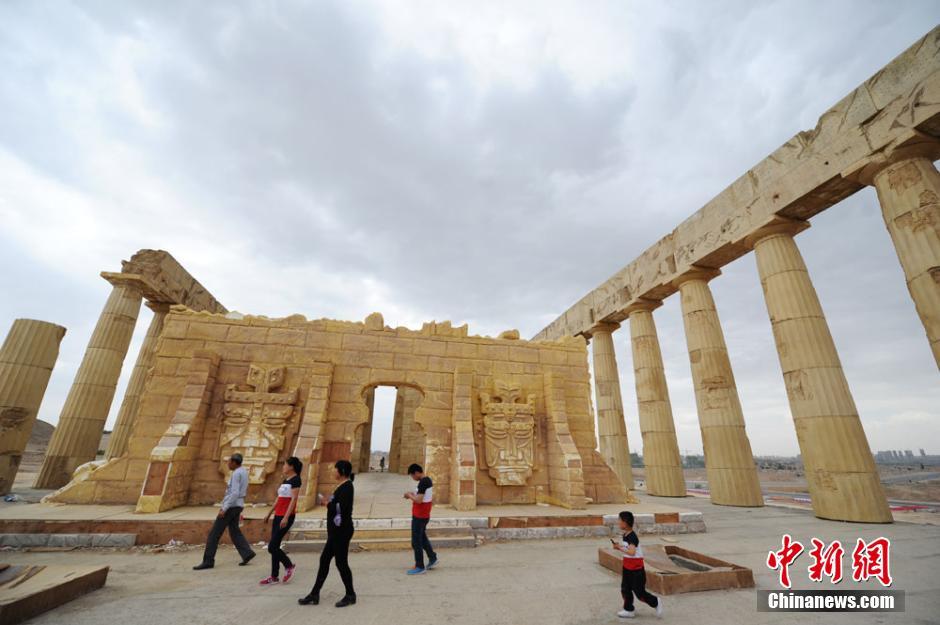 Sphinx et Parthénon dans l’ouest de la Chine