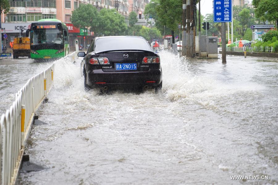 Des pluies torrentielles causent des ravages à travers la Chine