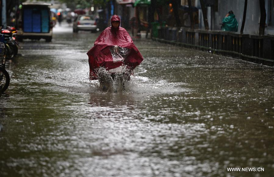 Des pluies torrentielles causent des ravages à travers la Chine